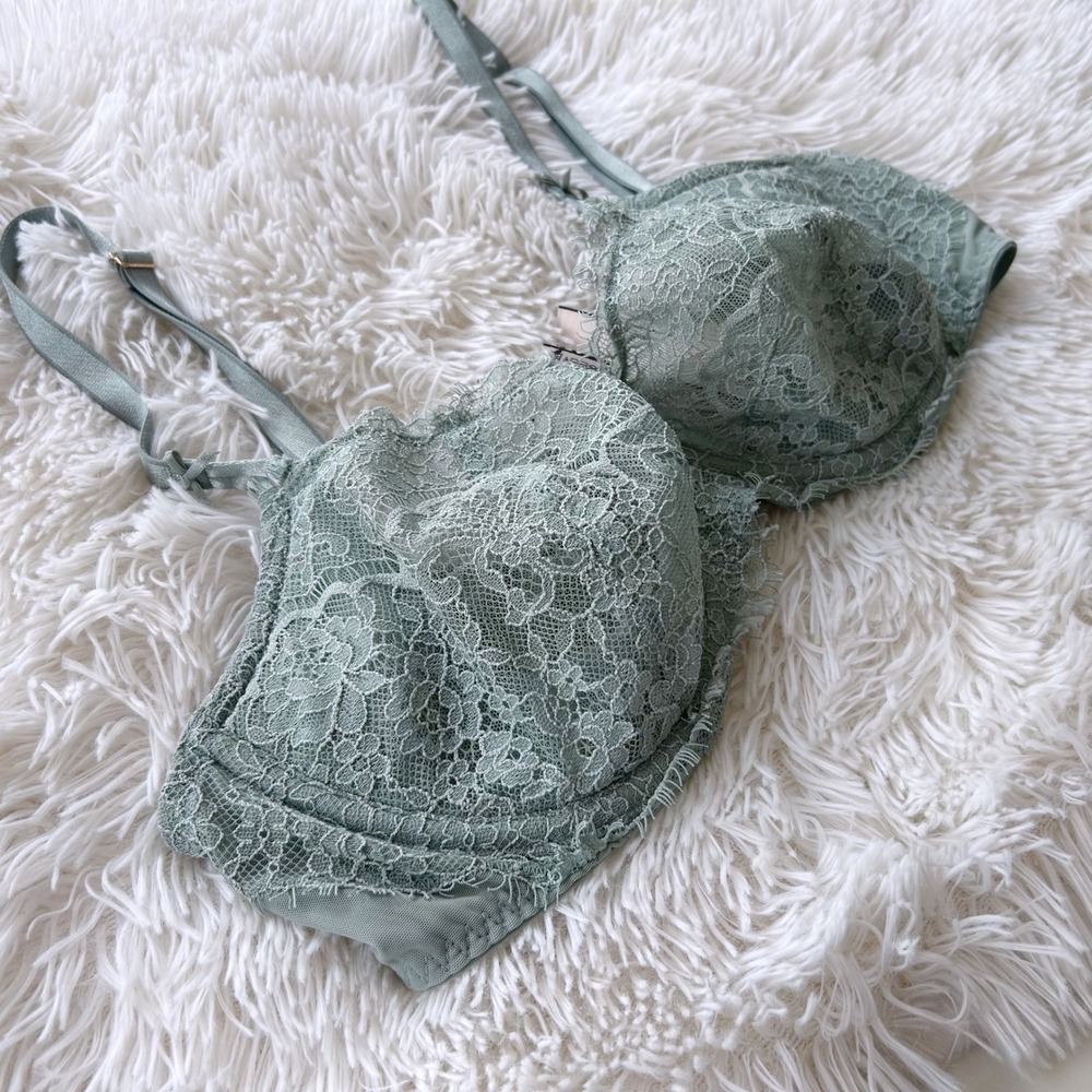 Victoria's Secret Dream Angels Push Up Lace Bra Without Padding 36D Sage Green